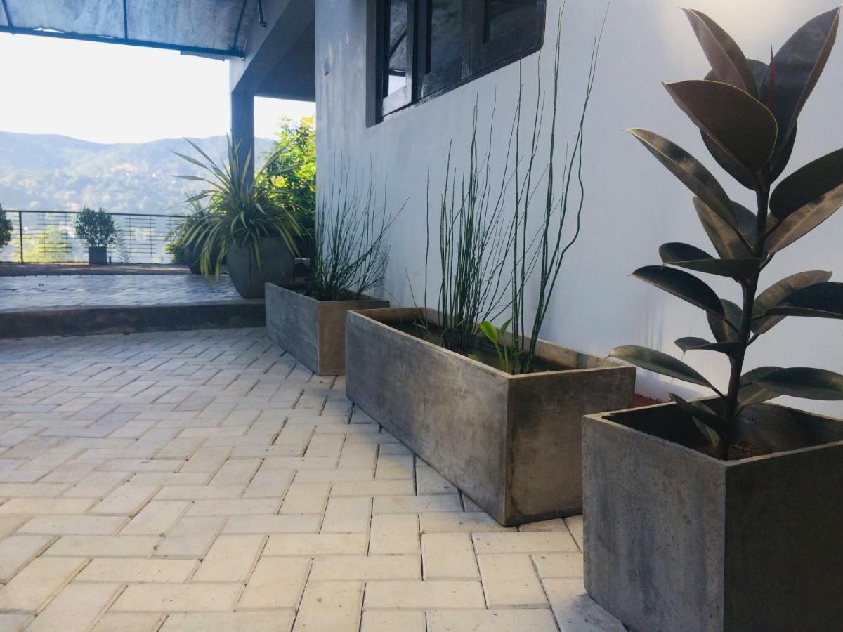 Selyna Sky Terrace Bed & Breakfast Kandy Eksteriør bilde
